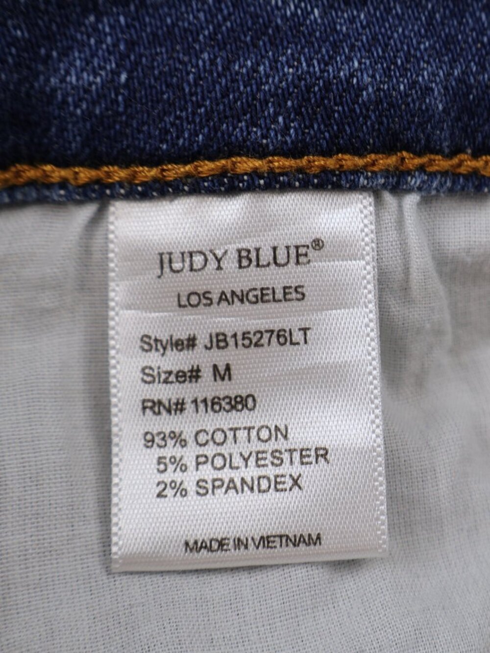 Judy Blue High Rise Light Wash Raw Hem Stretch Denim Shorts Size Medium - Picture 7 of 9